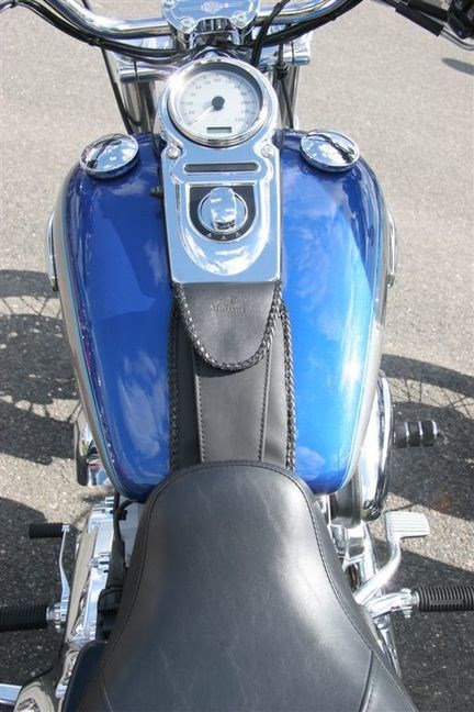 Harley softail Dyna Wide Glide fxdwg fuel tank panel trim bib w/ storage pouch 